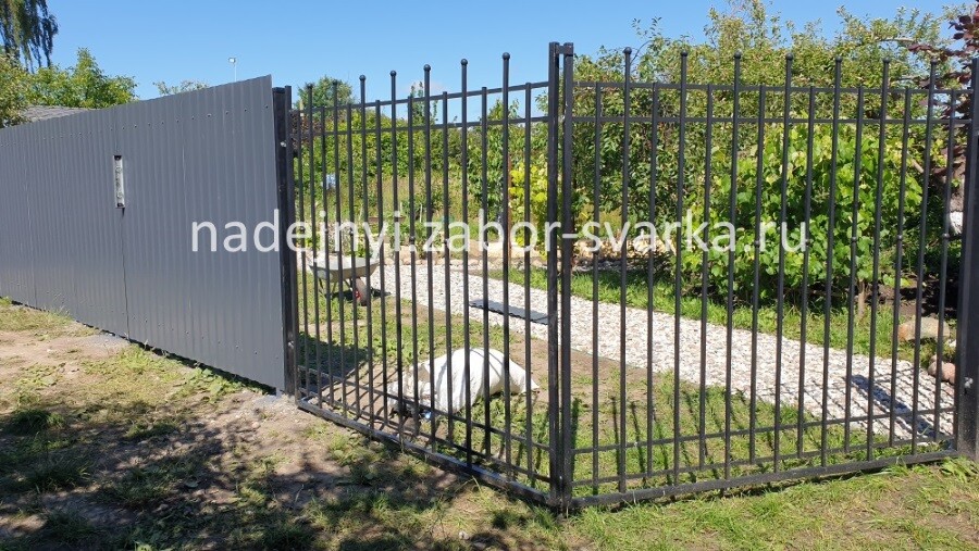 кованый забор сварной забор из профтрубы с профлистом